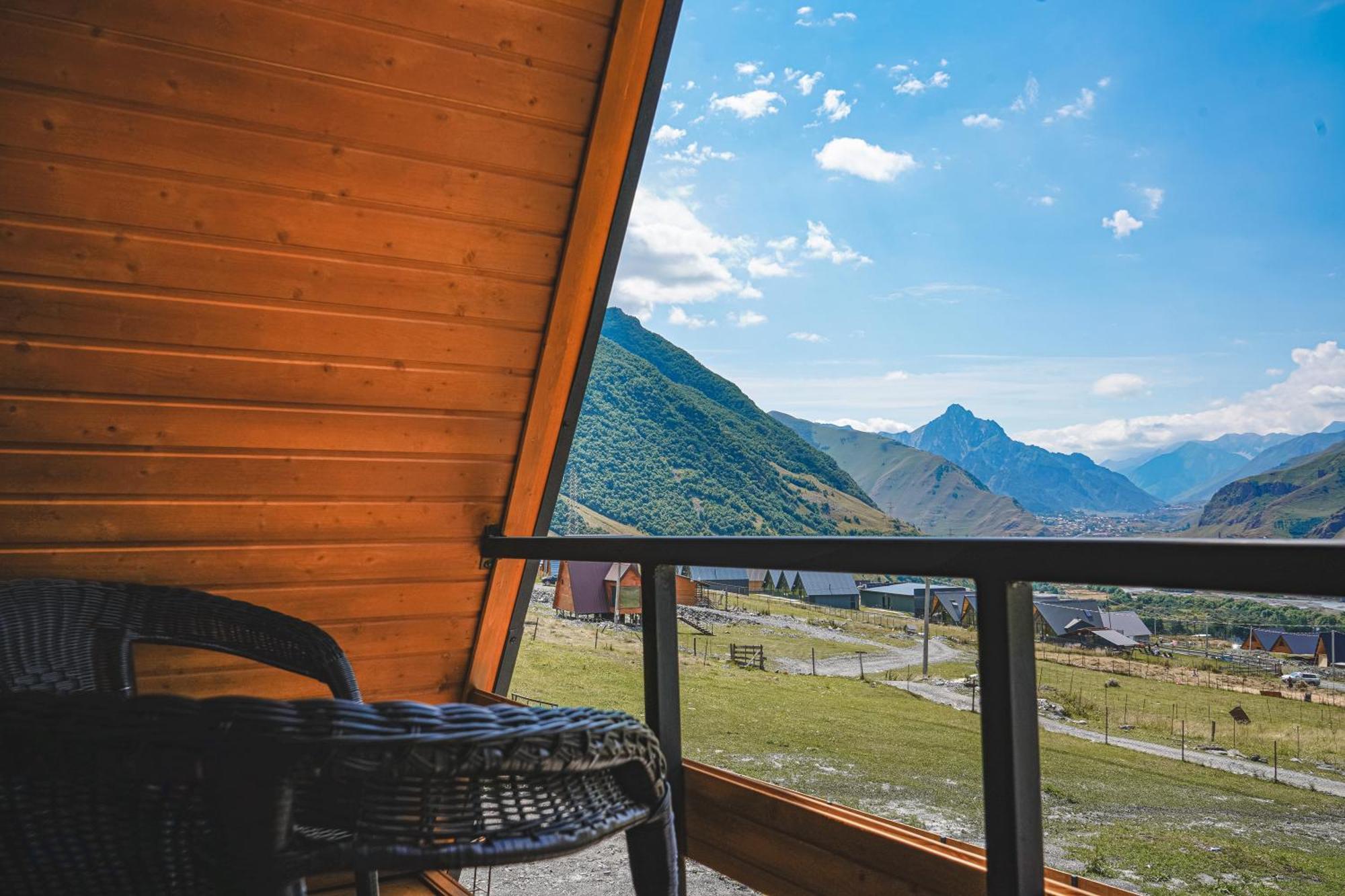 Lonely Mountain Villa Kazbegi Luaran gambar