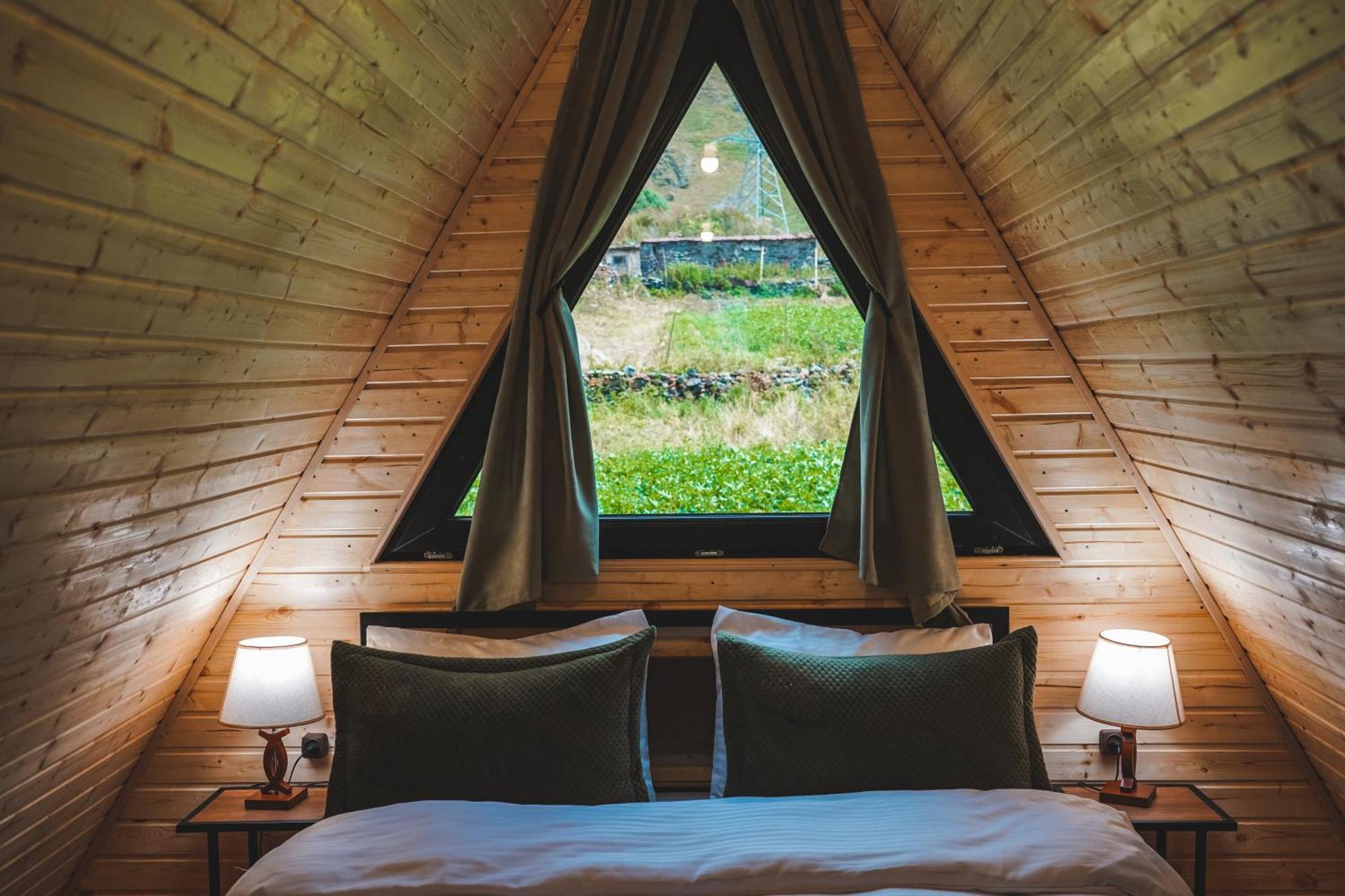 Lonely Mountain Villa Kazbegi Luaran gambar