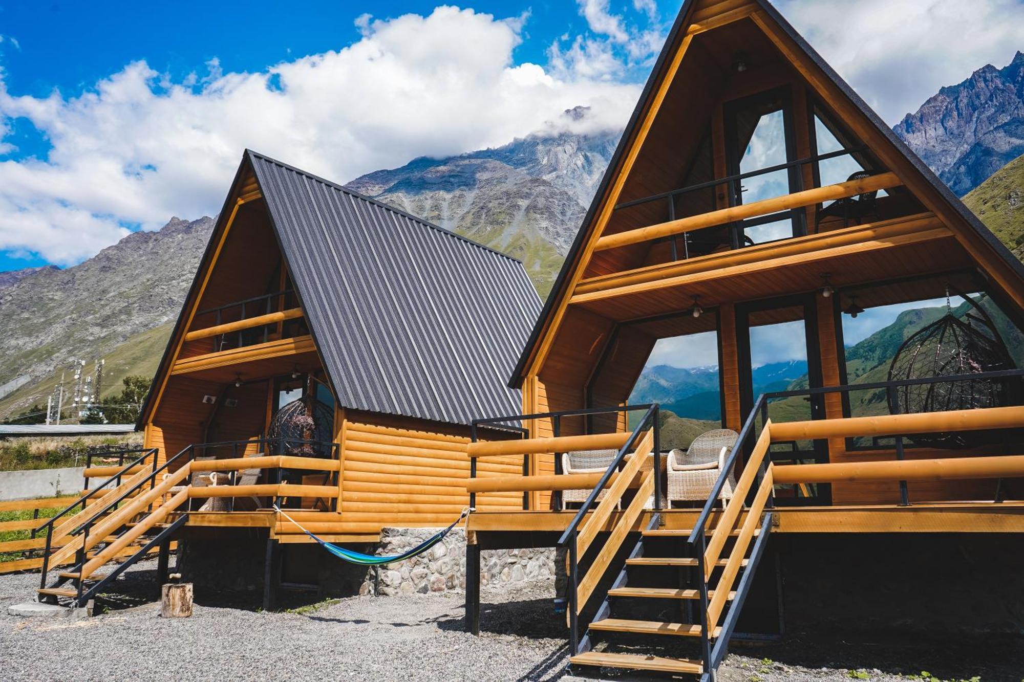 Lonely Mountain Villa Kazbegi Luaran gambar